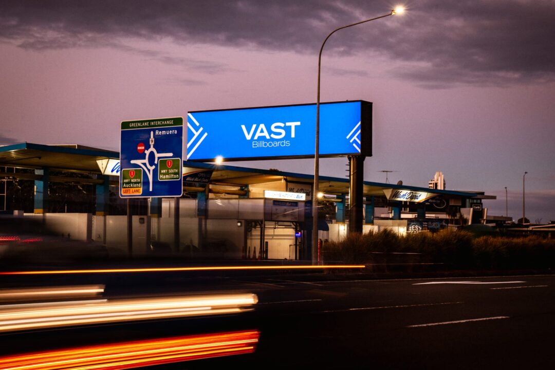 vast_billboards_greenlane_east_outbound_8