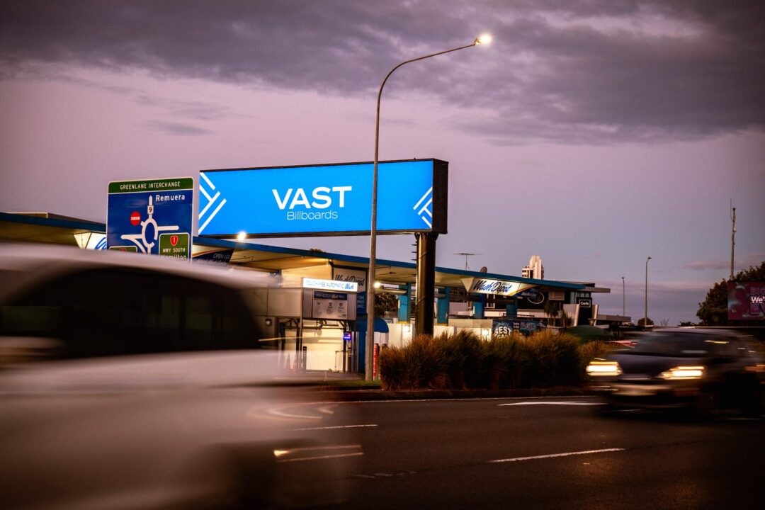 vast_billboards_greenlane_east_outbound_9